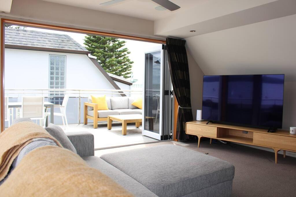 Beachfront In Holiday home